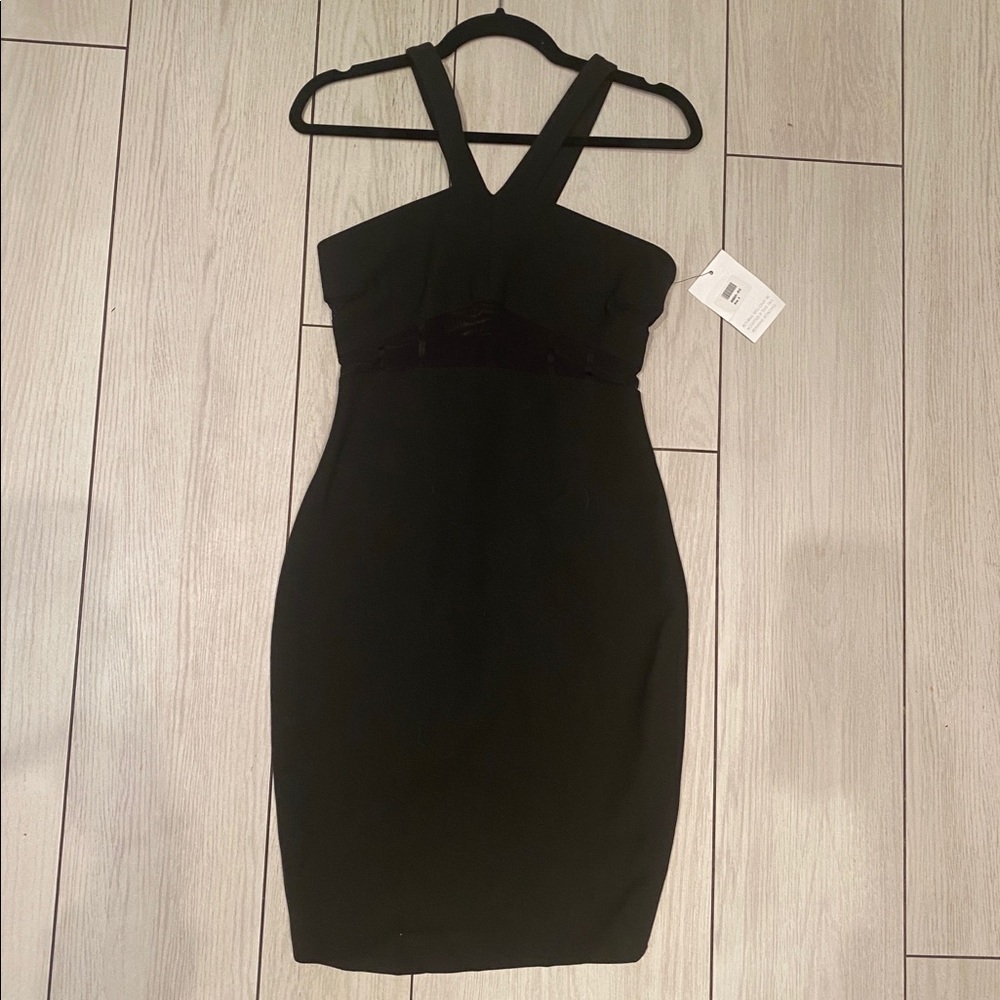Black dress - Picture 1 of 3